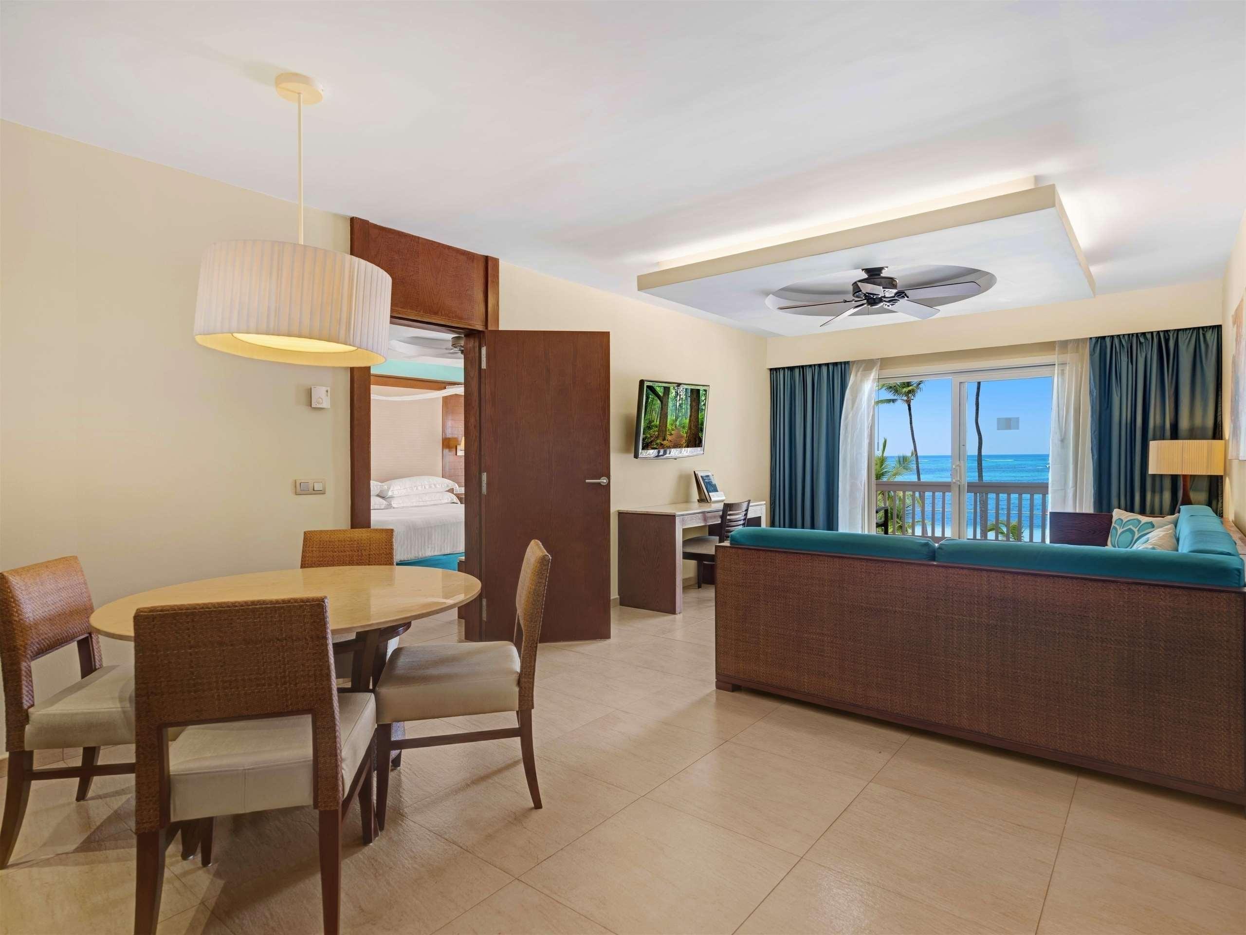 بارسيلو بافارو بيتش - للبالغين فقط وشامل كليًا بونتا كانا المظهر الخارجي الصورة Suite at Hilton La Romana