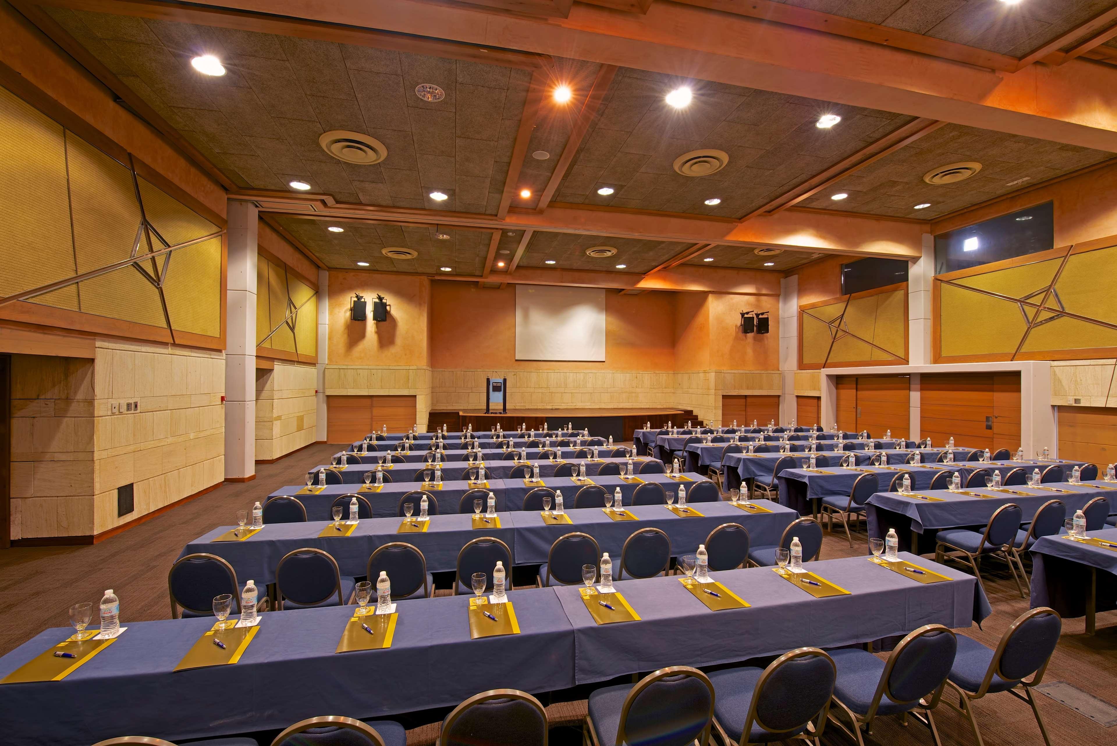 بارسيلو بافارو بيتش - للبالغين فقط وشامل كليًا بونتا كانا المظهر الخارجي الصورة The main conference room